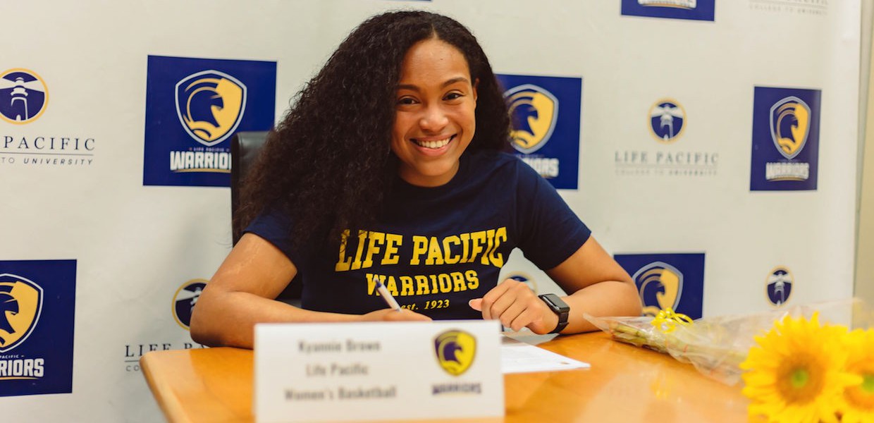 WSC Most Valuable Player Signs With Life Pacific
