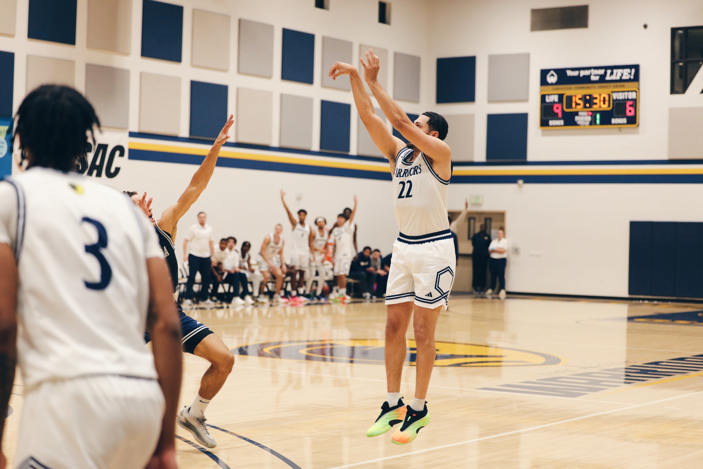 Warriors Set Program Steals Record in 84&ndash;50 Win Over Bethesda