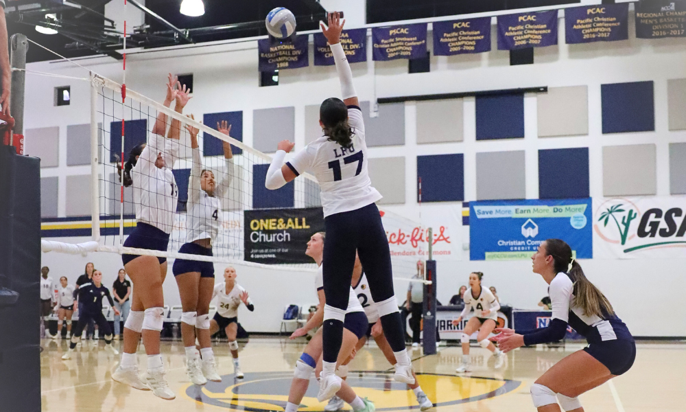 Warriors Split Tri-Match, Top Caltech Before Falling to Simpson