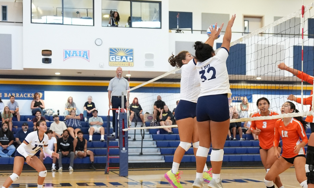 Warriors Power Past La Sierra for Fourth Straight GSAC Victory